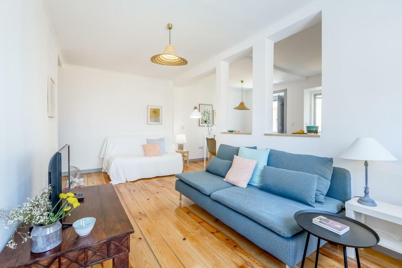 Alfama, Bright And Spacious With Private Terrace, By Timecooler Lisbona