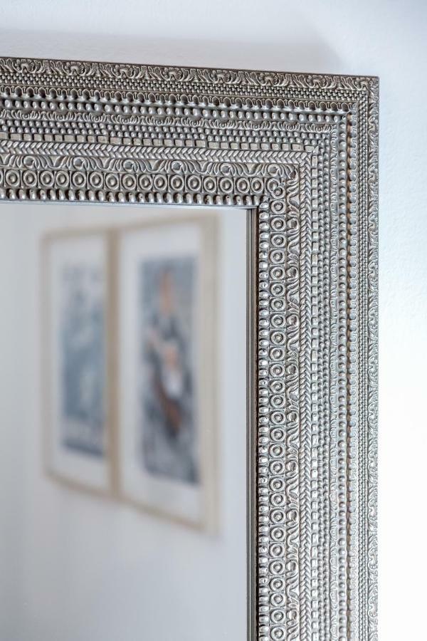Appartamento Alfama, Bright And Spacious With Private Terrace, By Timecooler Lisbona