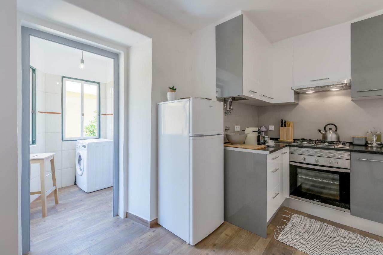 Alfama, Bright And Spacious With Private Terrace, By Timecooler * Lisbona