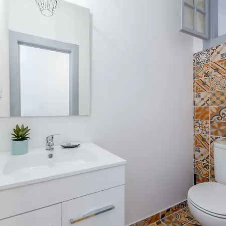 Alfama, Bright And Spacious With Private Terrace, By Timecooler Lisbon Exterior photo